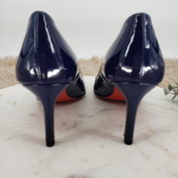 Christian Louboutin Patent Leather Simple Pump - Picture 7 of 8